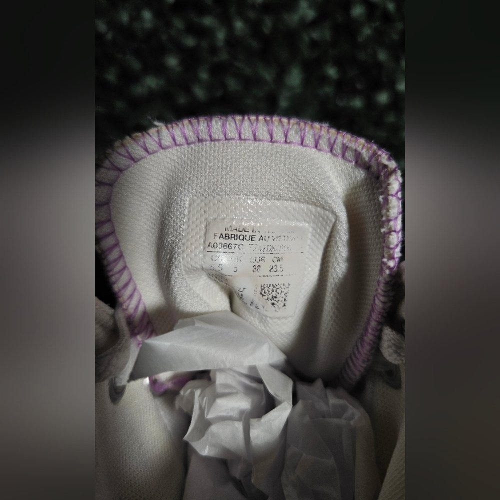 Converse Women's High-Top Sneakers - Cream and Purple - Picture 10 of 10
